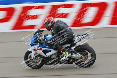 media/May-29-2022-Fastrack Riders_ [[fc0f8b1a06]]/Level 2/Start Finish/